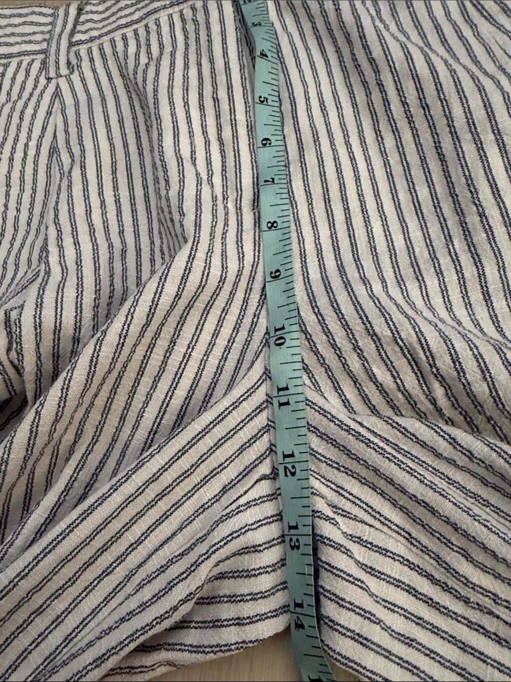 Democracy Striped Wide-Leg Chinos in White and Gray - Picture 7 of 9